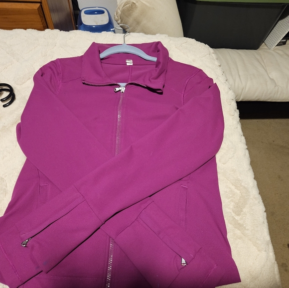 Women's Under Aurmor Magenta Jacket - Picture 1 of 6